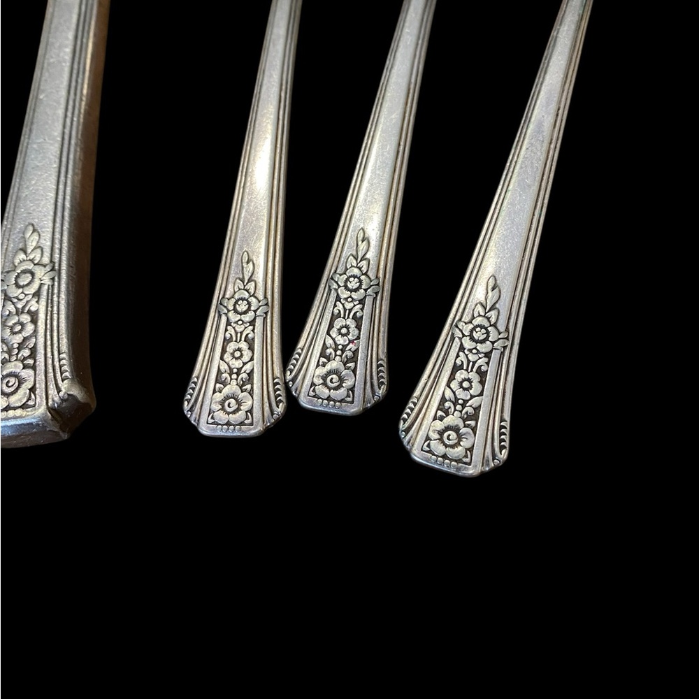 VTG Oneida Tudor Plate 1939 Fortune Silverplate Flatware Set - Floral Art Deco - Picture 4 of 15